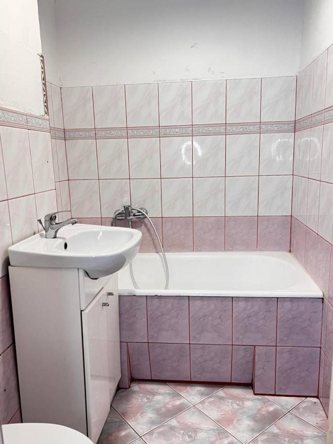 Apartment In Rondo Onz Dnf Warszawa Zewnętrze zdjęcie